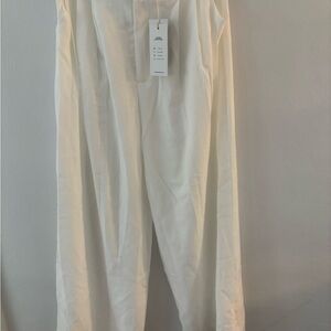 Elegant White Pants perfect for beach